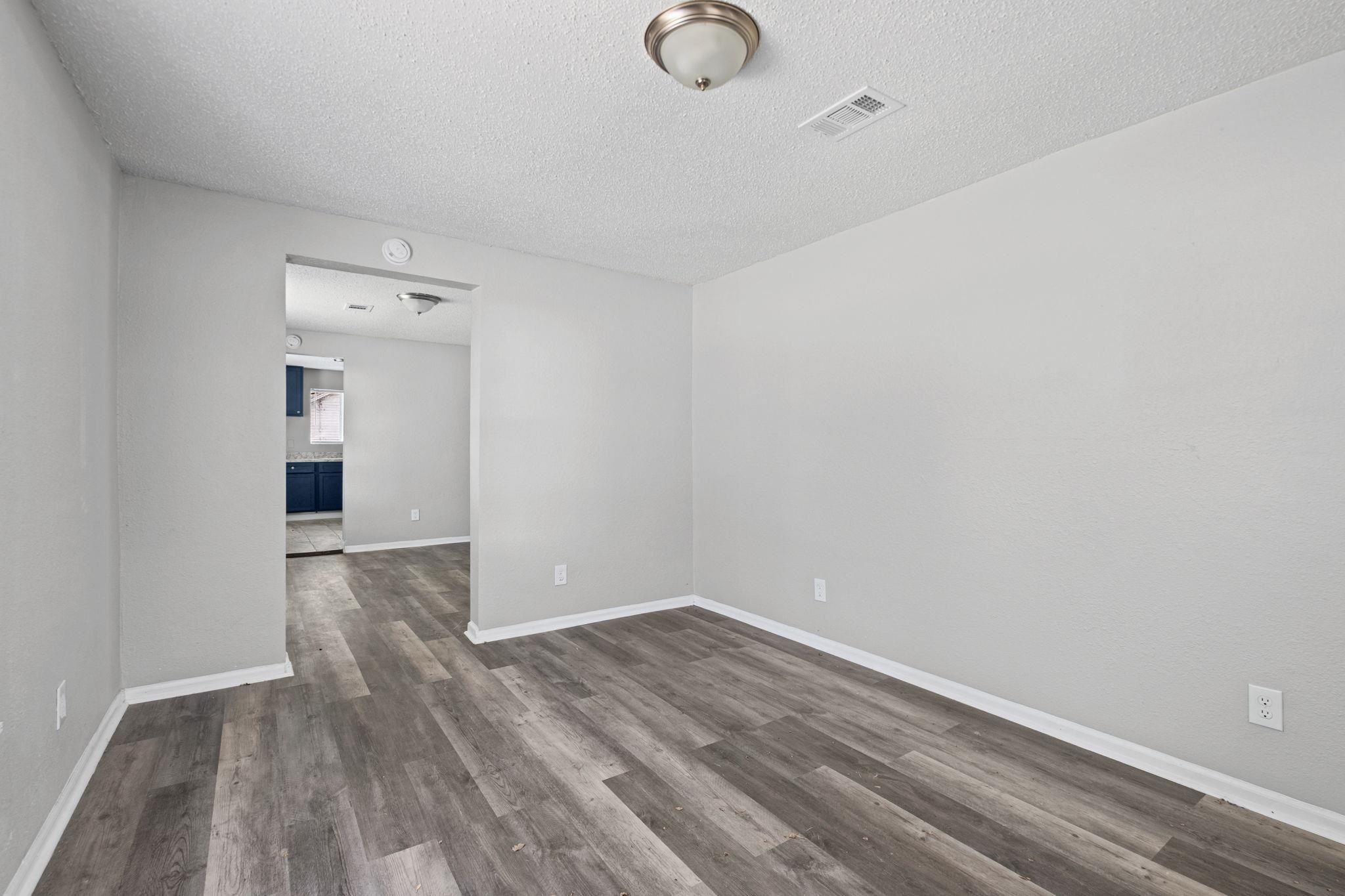 564 West Peebles Road Memphis, TN 38109 - Photo 5 of 16 Gallery Image 5