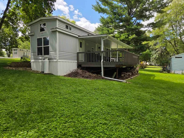 $129,900 | 423 Skyline Drive, Edgerton, WI 53534