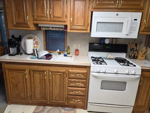 $129,900 | 423 Skyline Drive, Edgerton, WI 53534