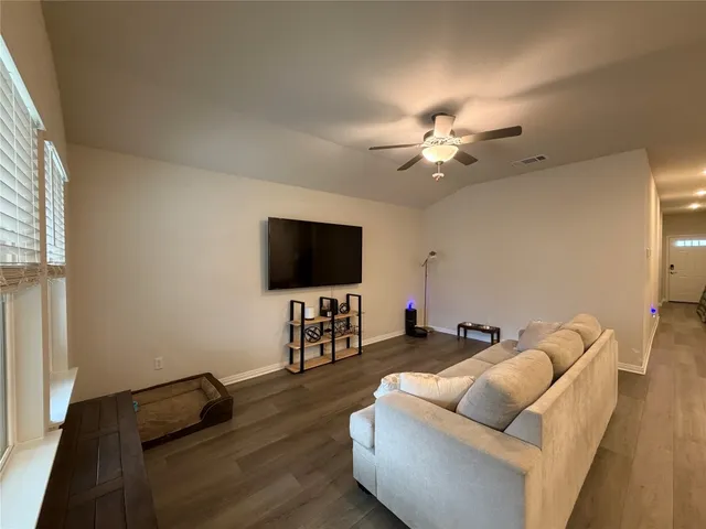 $2,250 | 12208 Purple Prairie Lane, Buda, TX 78610