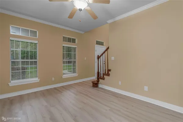 $374,500 | 102 Dogwood S Lane, Haughton, LA 71037