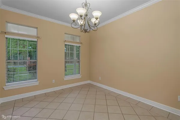 $374,500 | 102 Dogwood S Lane, Haughton, LA 71037