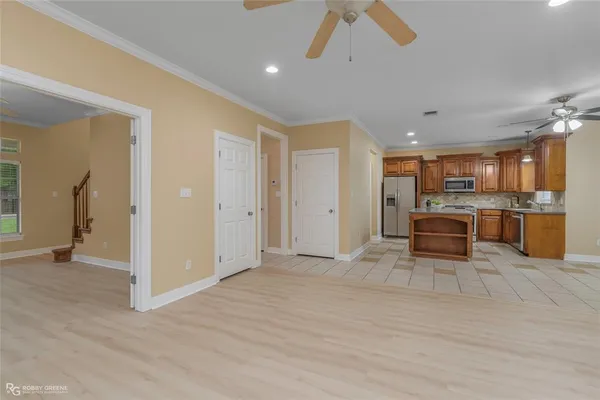 $374,500 | 102 Dogwood S Lane, Haughton, LA 71037