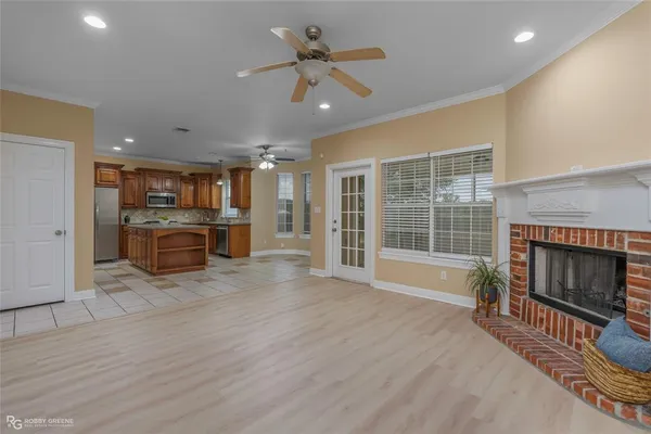 $374,500 | 102 Dogwood S Lane, Haughton, LA 71037