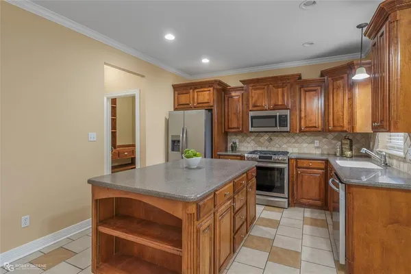 $374,500 | 102 Dogwood S Lane, Haughton, LA 71037