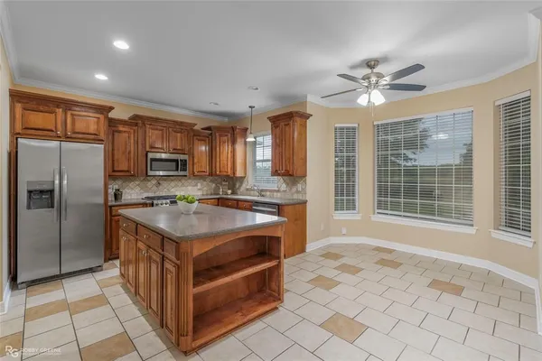 $374,500 | 102 Dogwood S Lane, Haughton, LA 71037