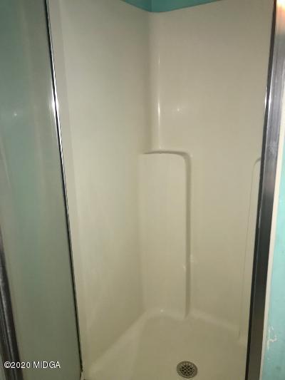 323 Hickory Road Jackson, GA 30233 - Photo 14 of 15 owner shower