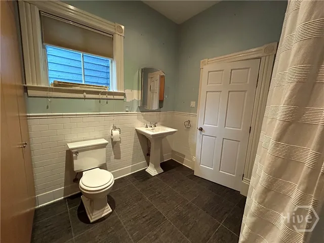 $2,350 | 413 East Huntingdon Street, Unit ALOWER, Savannah, GA 31401