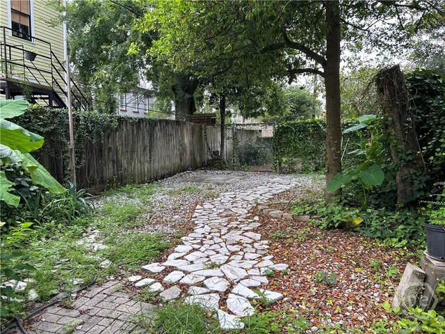 $2,350 | 413 East Huntingdon Street, Unit ALOWER, Savannah, GA 31401