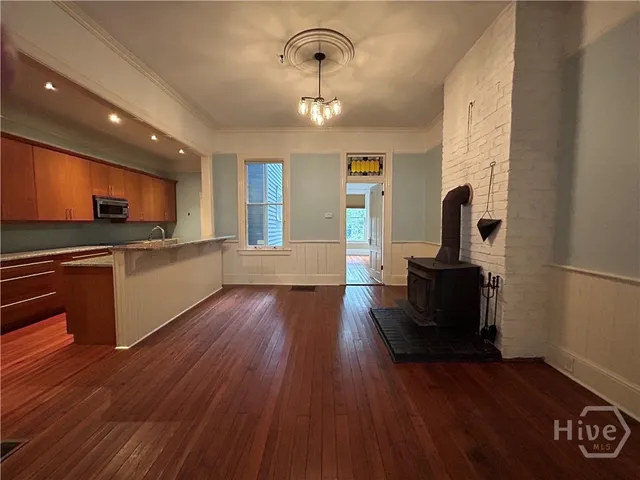 $2,350 | 413 East Huntingdon Street, Unit ALOWER, Savannah, GA 31401