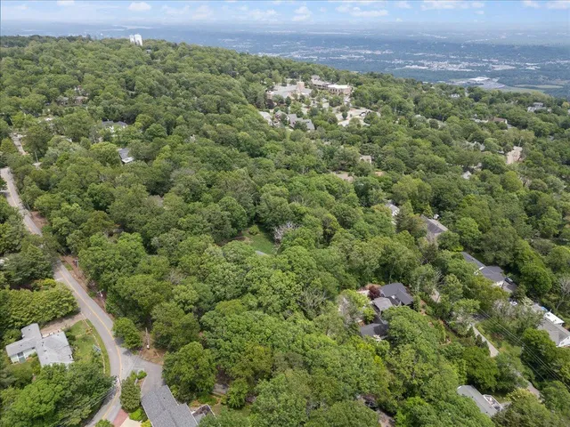 $649,000 | 307 Park Road, Lookout Mountain, TN 37350