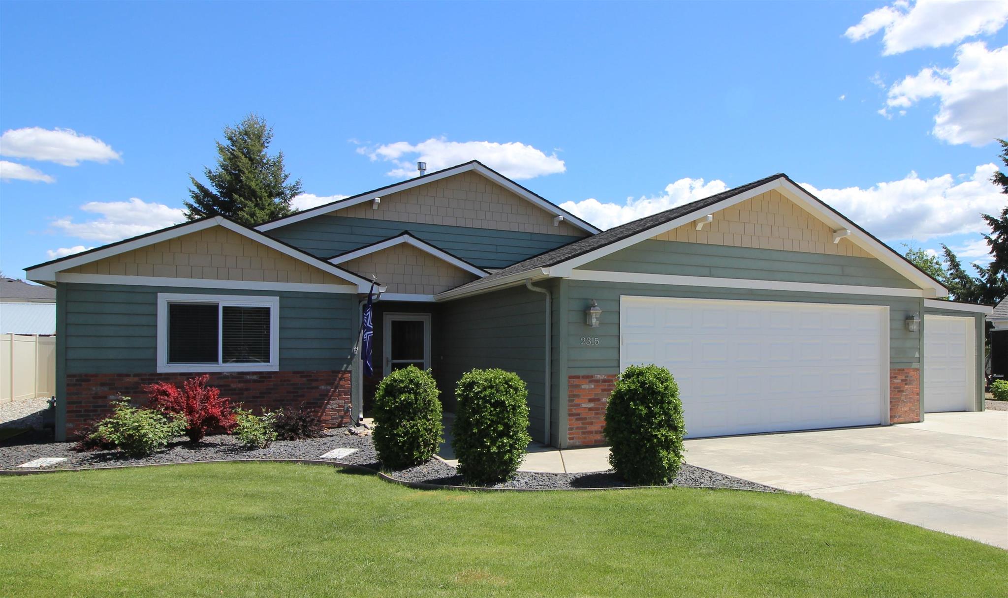 2315 South Adams Road Spokane Valley, WA 99037 - Photo 2 of 34