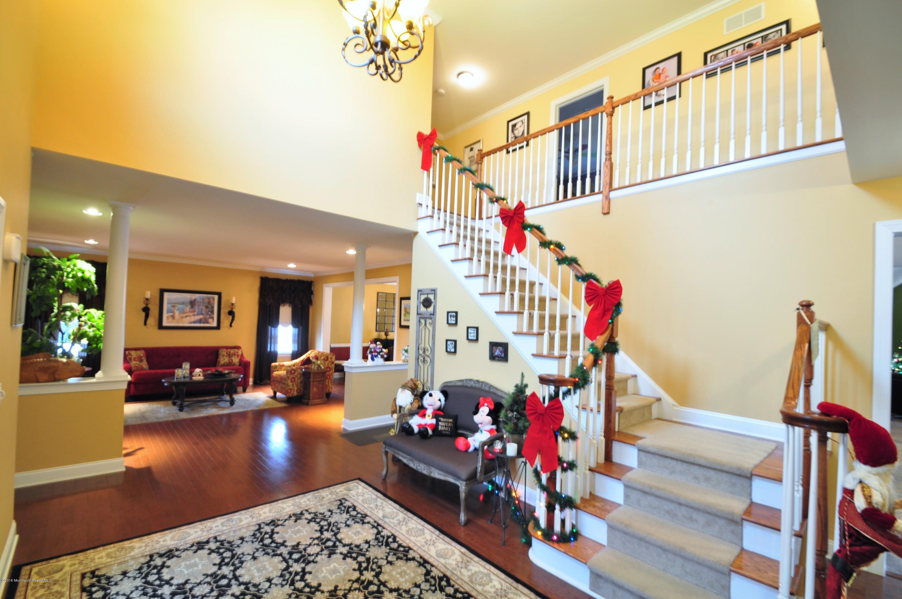 37 Great Bridge Road Freehold, NJ 07728 - Photo 16 of 34 14 - Two Story Grad Foyer (2)