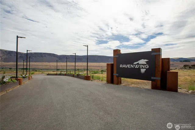 $495,000 | 287 Ravenwing Lane, Malaga, WA 98828