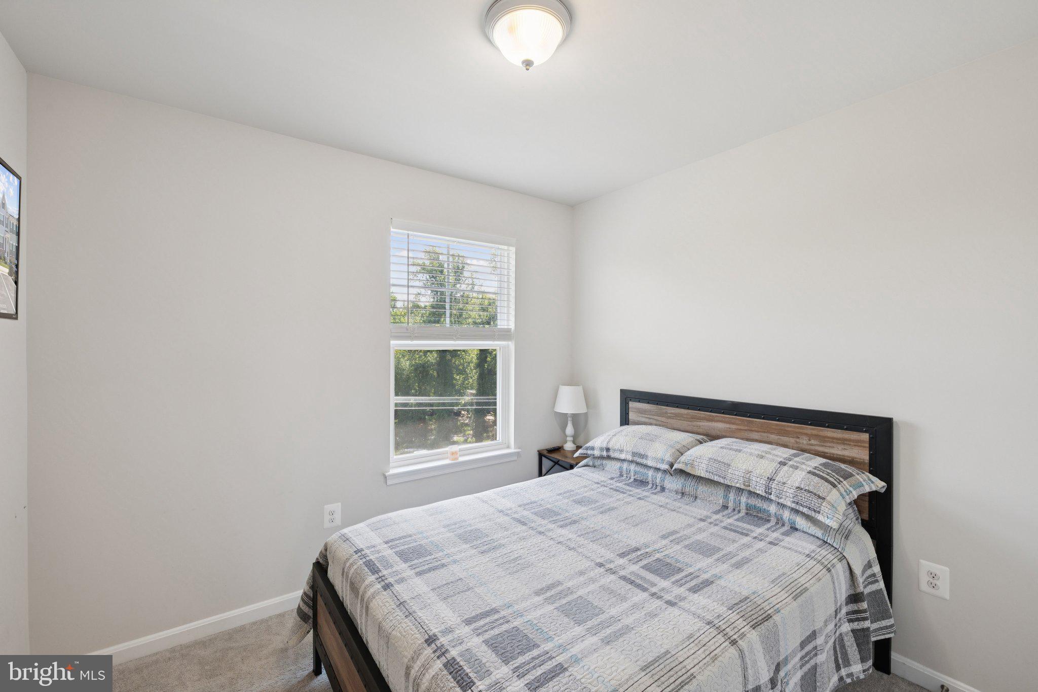 18255 Summit Pointe Drive Triangle, VA 22172 - Photo 16 of 23