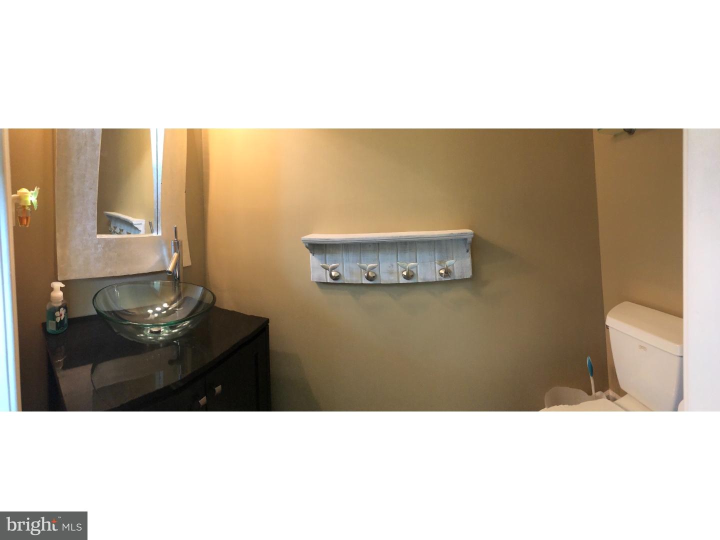 304 Fox Run Exton, PA 19341 - Photo 14 of 19 Half Bath