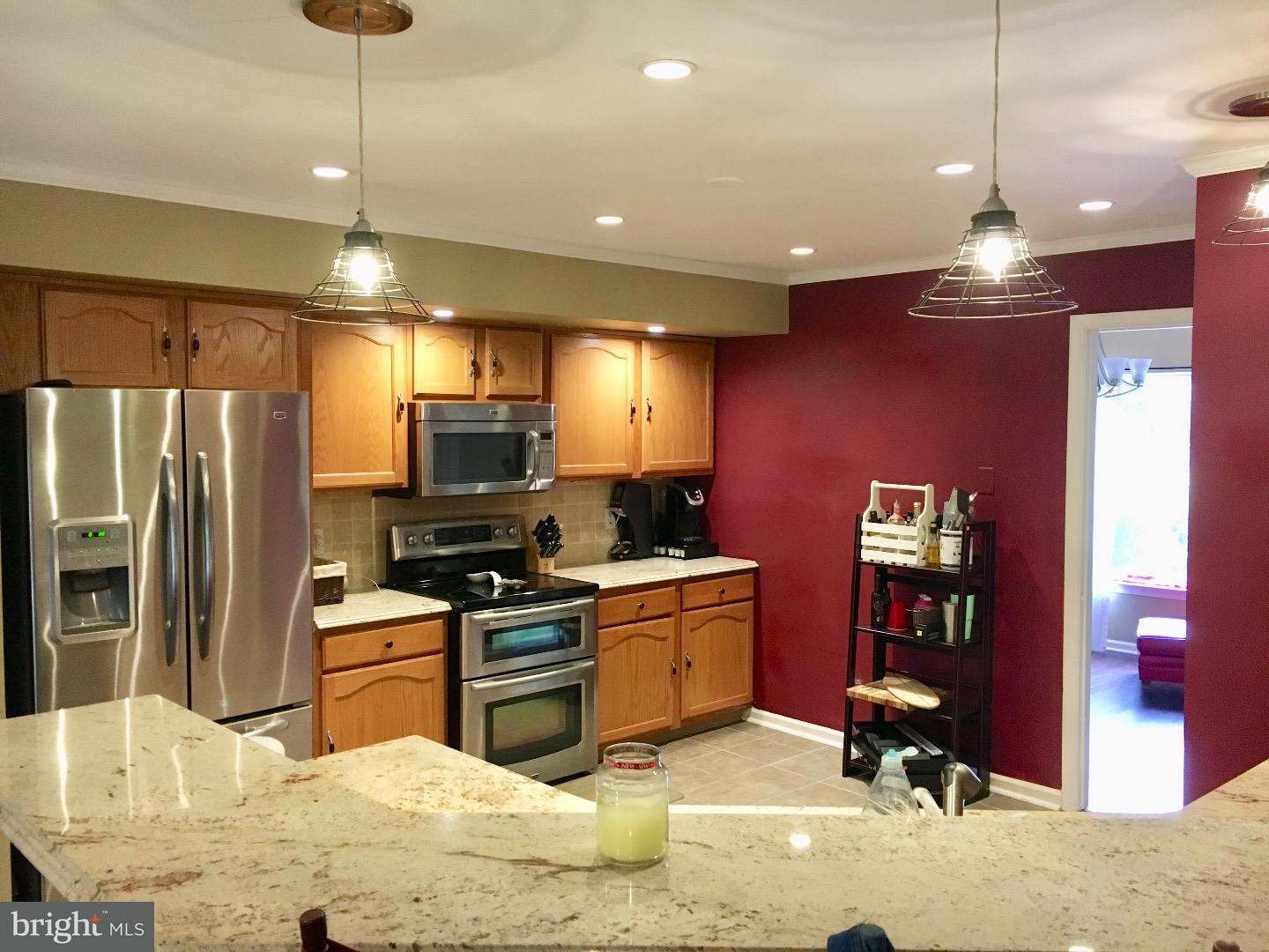304 Fox Run Exton, PA 19341 - Photo 8 of 19 Kitchen