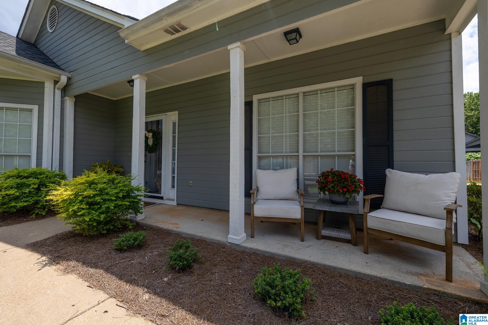 1528 Oliver Road Leeds, AL 35094 - Photo 4 of 32