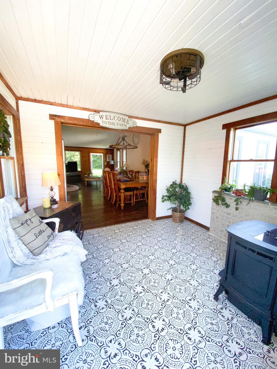 1861 Little Conestoga Road Elverson, PA 19520 - Photo 13 of 58 Entryway