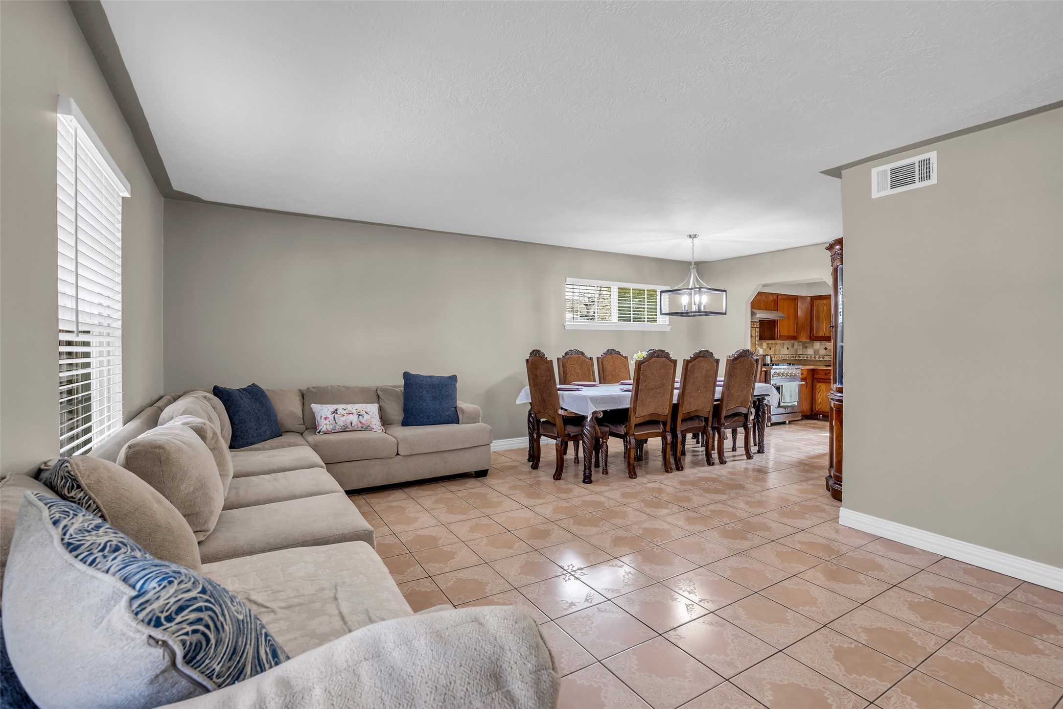 5007 Inverness Drive Baytown, TX 77521 - Photo 15 of 30