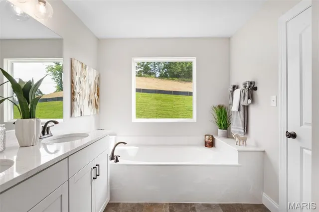 $469,900 | 2 Hickory At Langeneckert Farms Estates Street, St. Louis, MO 63129