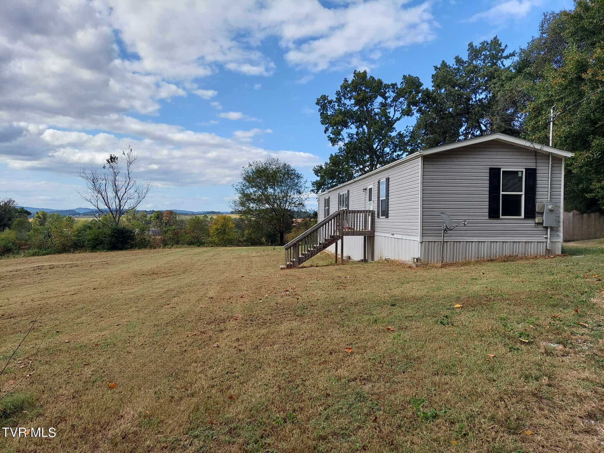 994 Lowery Loop Road New Market, TN 37820 - Photo 7 of 30 11