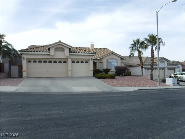 $2,500 | 509 Melrose Heights Street, Henderson, NV 89052