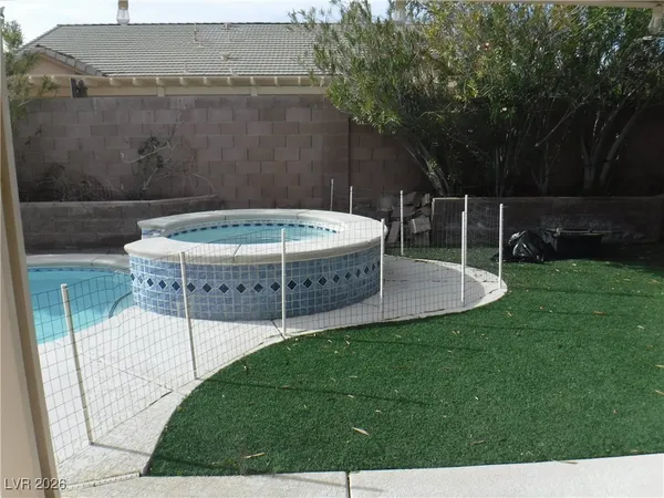 $2,500 | 509 Melrose Heights Street, Henderson, NV 89052