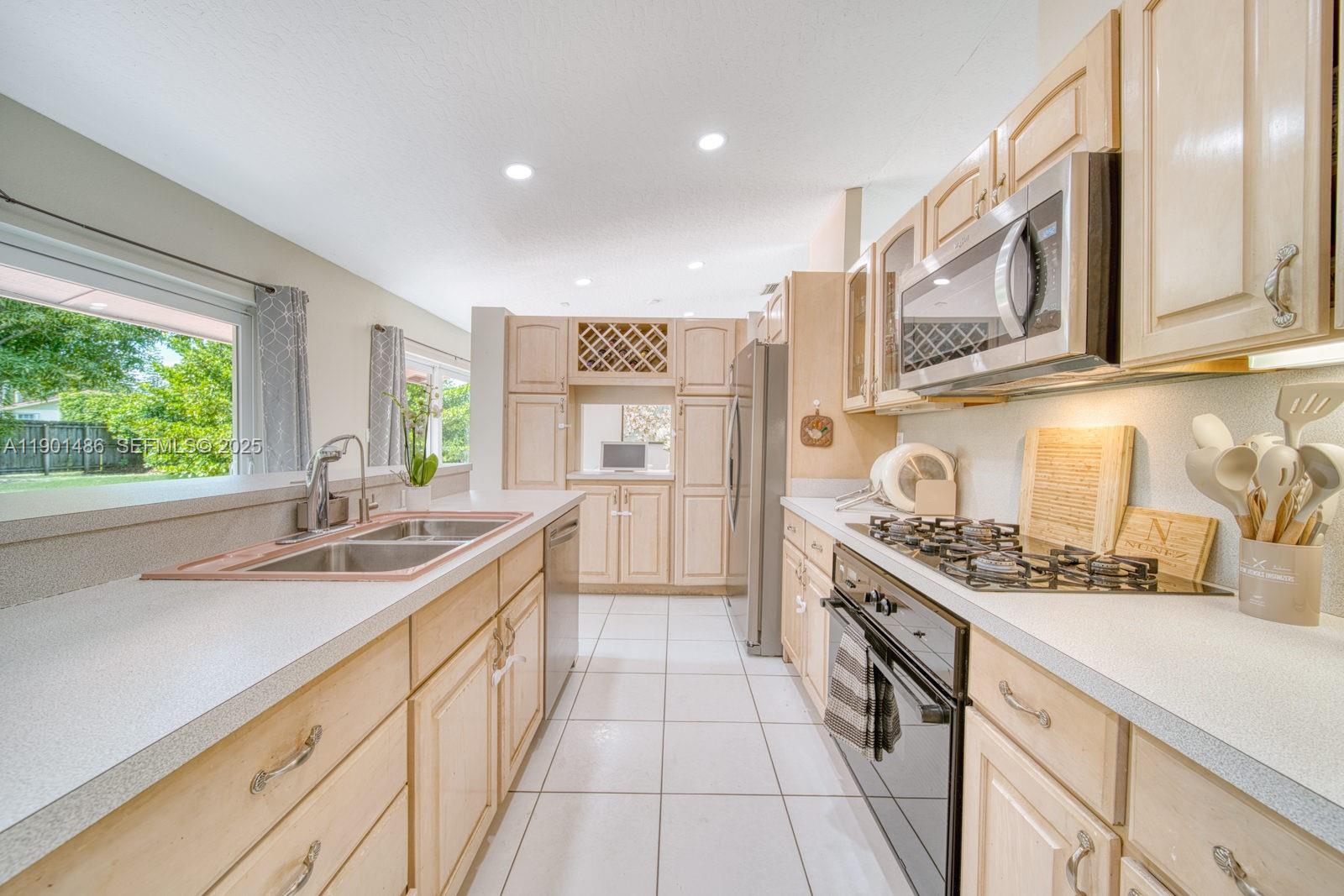 10860 Southwest 124th Road Miami, FL 33176 - Photo 12 of 48 Photo 12
