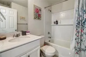 $2,000 | 1325 Vernon Drive, Aubrey, TX 76227