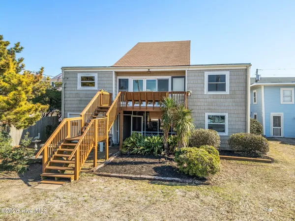 $620,000 | 714 Ocean Boulevard, Topsail Beach, NC 28445