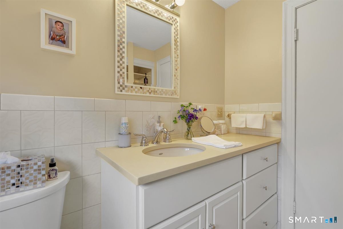 236 Cross Street Middletown, CT 06457 - Photo 20 of 39 Nicely updated in neutral tones.