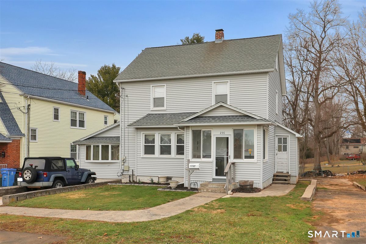 236 Cross Street Middletown, CT 06457 - Photo 2 of 39