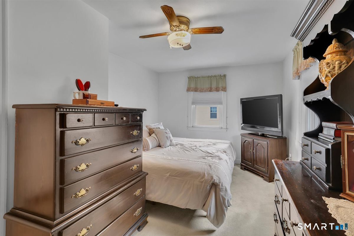 236 Cross Street Middletown, CT 06457 - Photo 26 of 39