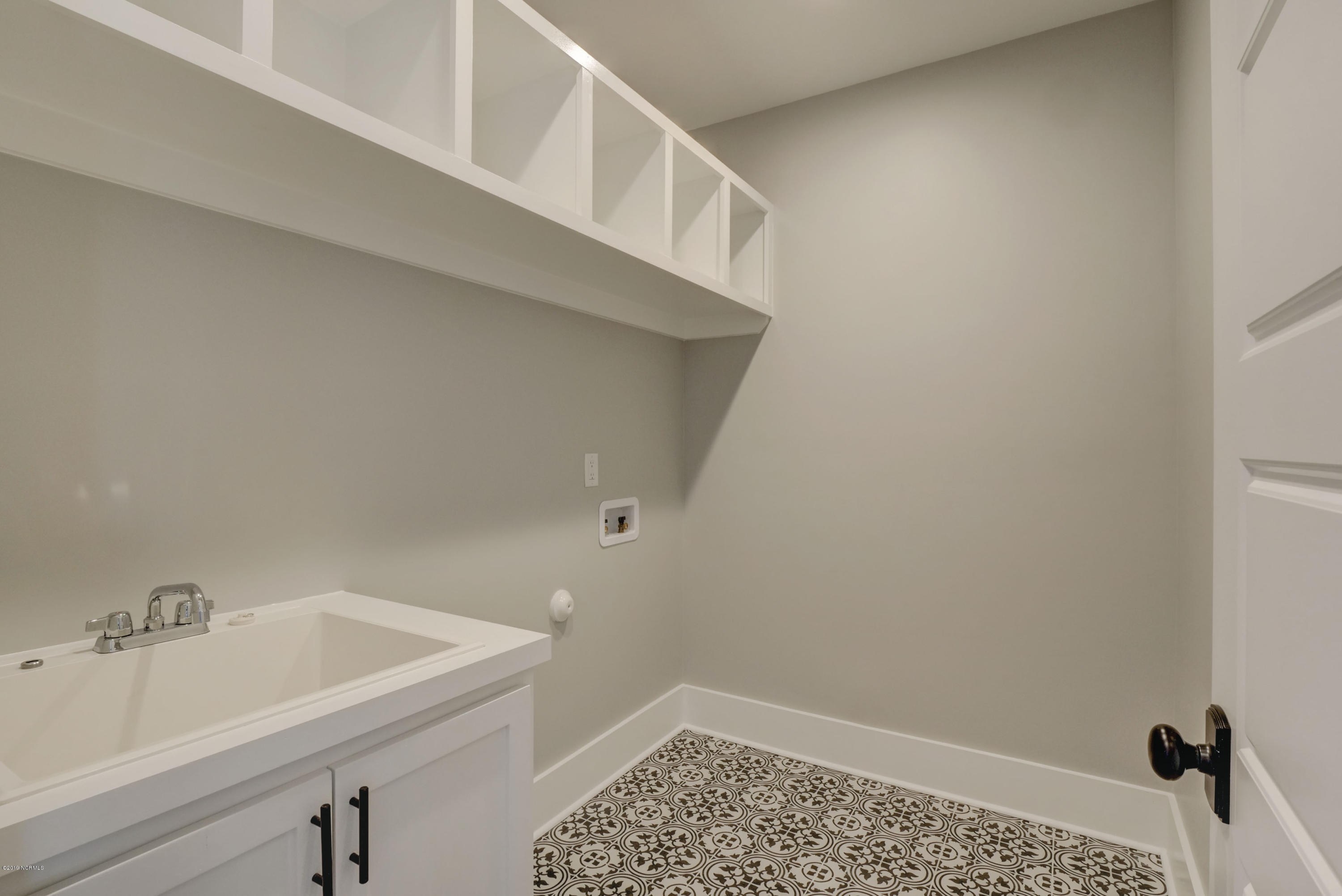 504 White Picket Way Holly Ridge, NC 28445 - Photo 25 of 54 Laundry