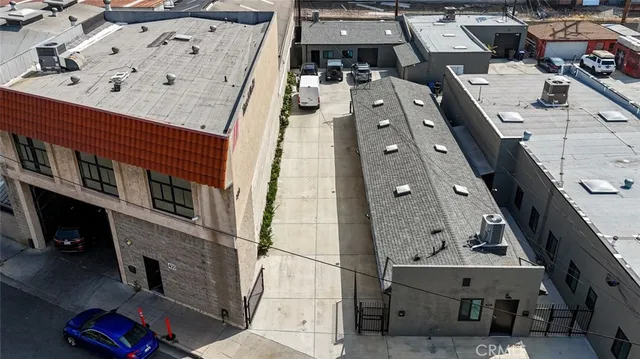 $5,400 | 426 North Varney Street, Burbank, CA 91502