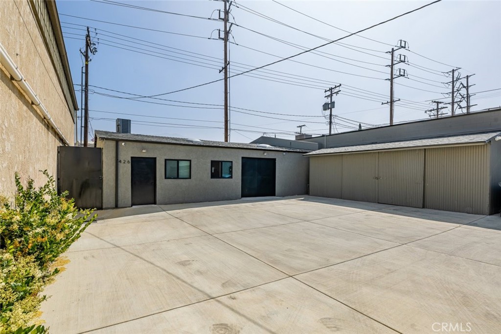 426 North Varney Street Burbank, CA 91502 - Photo 2 of 26