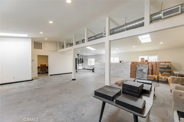 $5,400 | 426 North Varney Street, Burbank, CA 91502