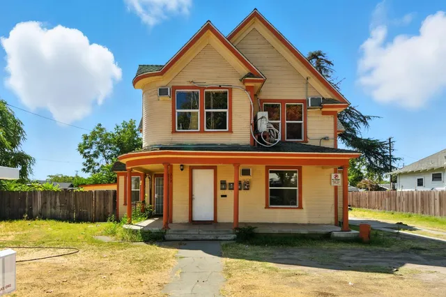 $850,000 | 312 West Main Street, Turlock, CA 95380