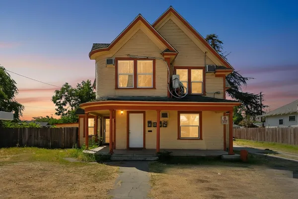 $850,000 | 312 West Main Street, Turlock, CA 95380