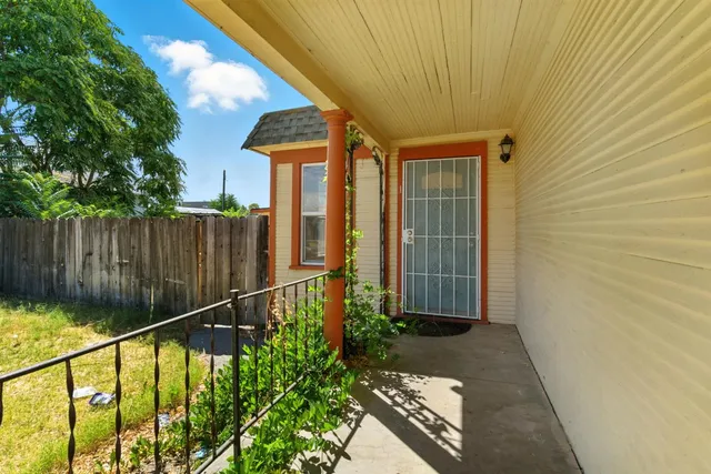 $850,000 | 312 West Main Street, Turlock, CA 95380