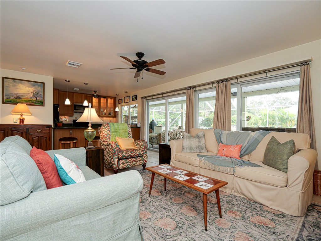 545 Indian Lilac Road Vero Beach, FL 32963 - Photo 11 of 36