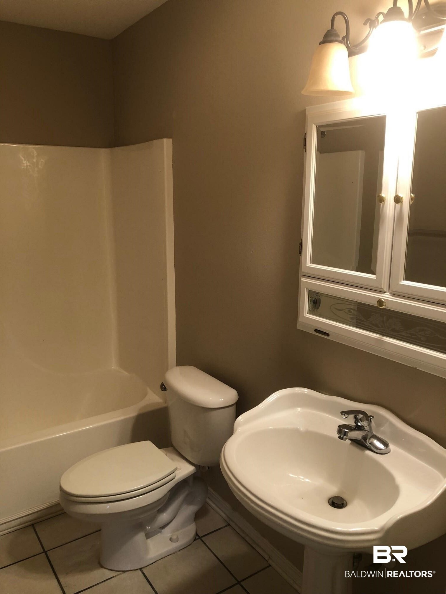9394 Villas Drive, Unit 26B Foley, AL 36535 - Photo 9 of 14 Guest Bath