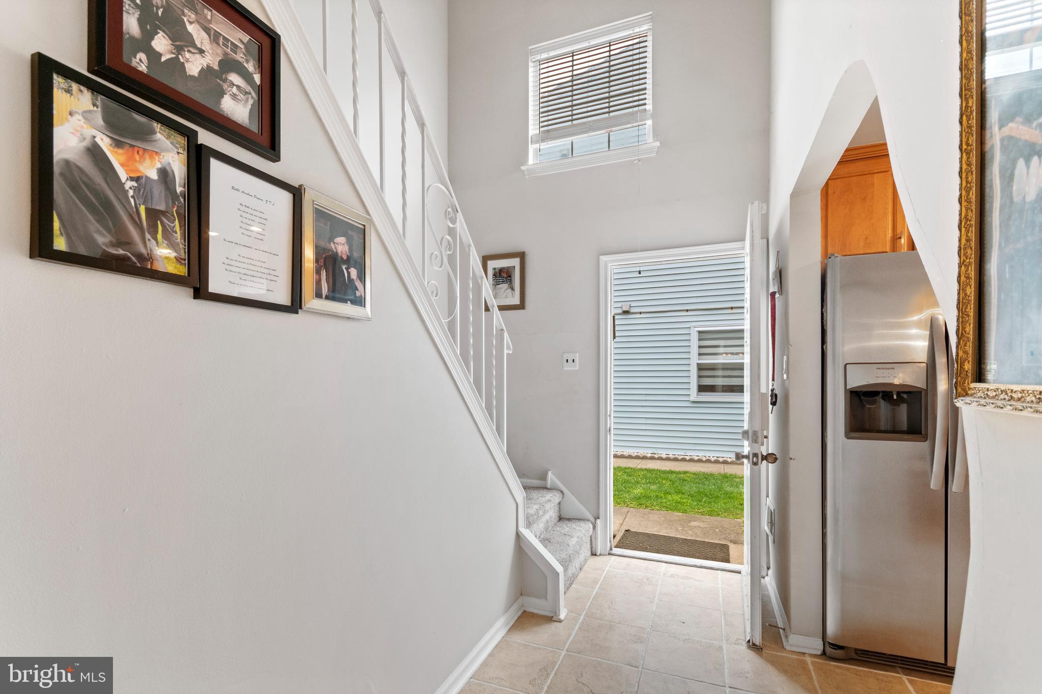 8247 Dorcas Street Philadelphia, PA 19152 - Photo 2 of 25