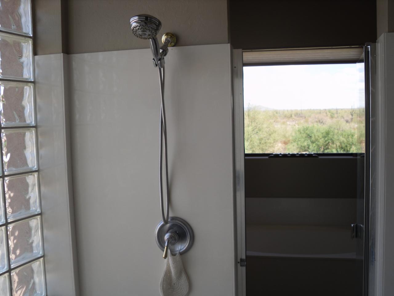5212 East Hashknife Road Phoenix, AZ 85054 - Photo 7 of 20 Master Shower