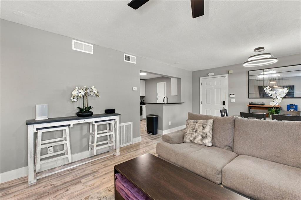 2657 Lenox Road Northeast, Unit A1 Atlanta, GA 30324 - Photo 11 of 25 Gallery Image 11