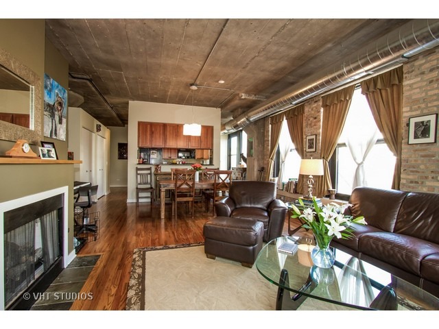 1111 West 15th Street, Unit 222 Chicago, IL 60608 - Photo 5 of 11