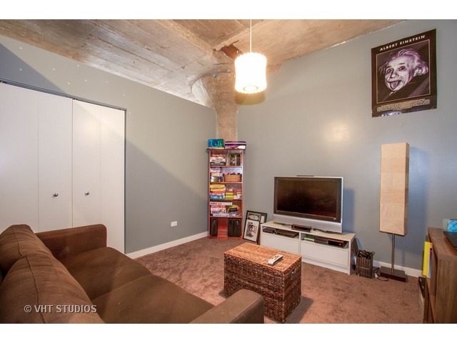 1111 West 15th Street, Unit 222 Chicago, IL 60608 - Photo 6 of 11