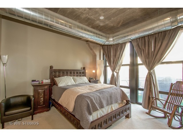 1111 West 15th Street, Unit 222 Chicago, IL 60608 - Photo 7 of 11