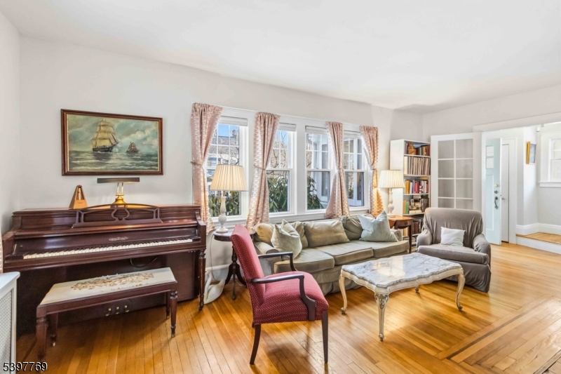 2 Longview Terrace Morristown, NJ 07960 - Photo 12 of 27